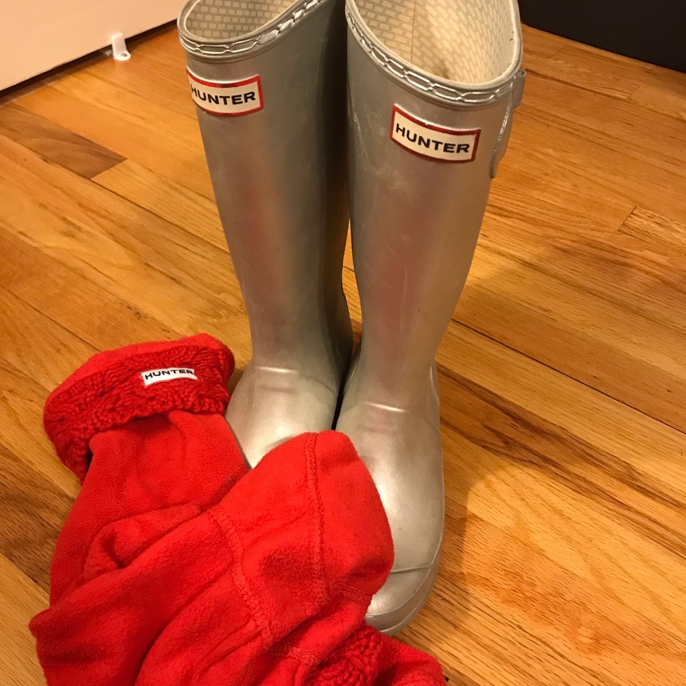 Hardly worn silver Hunter rain boots